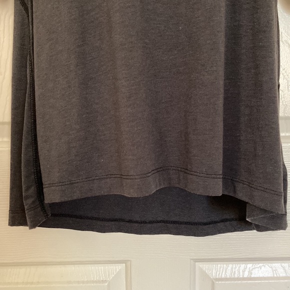 Athleta Shiva Tee Top Tunic Hi-lo Ruched sleeve Asphalt Heather Gray Medium - Picture 12 of 14